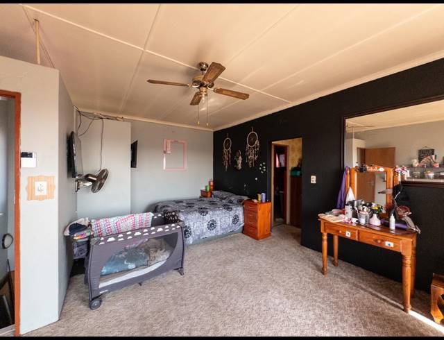 5 BEDROOM HOUSE FOR SALE IN BRENTHURST